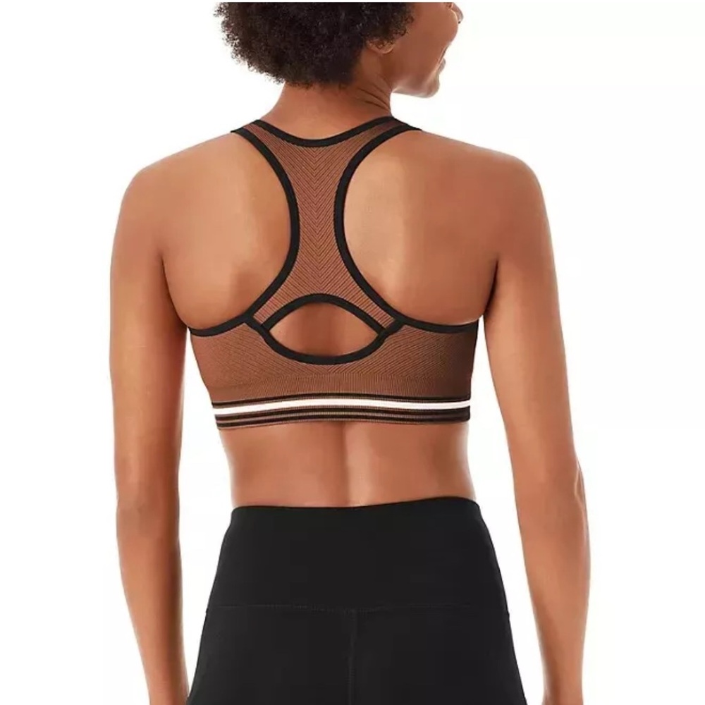 2 Pack Seamless Racerback Brown and White Sports Bras for Ultimate Comfort - Picture 2 of 4